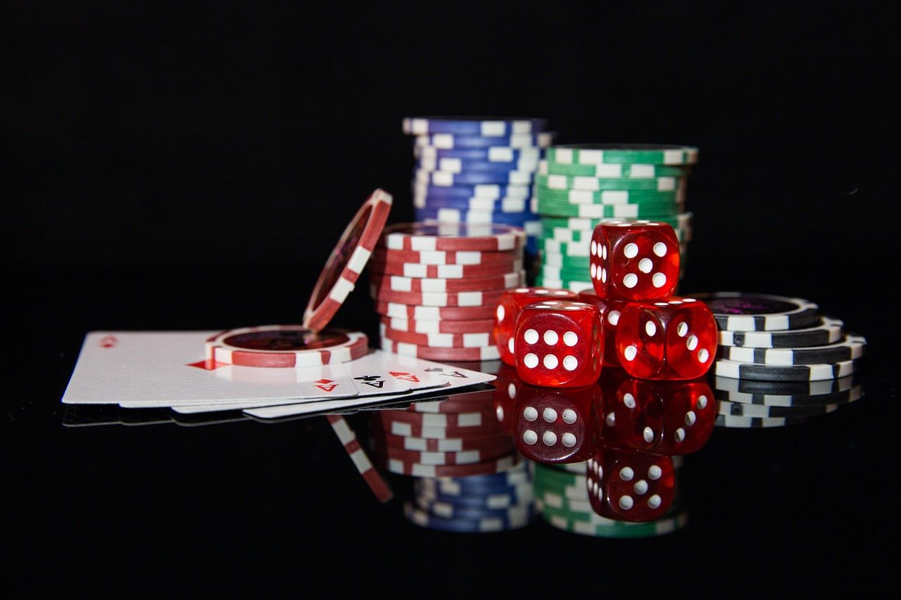 Dealer profesional di live casino asdslot dengan akses mobile